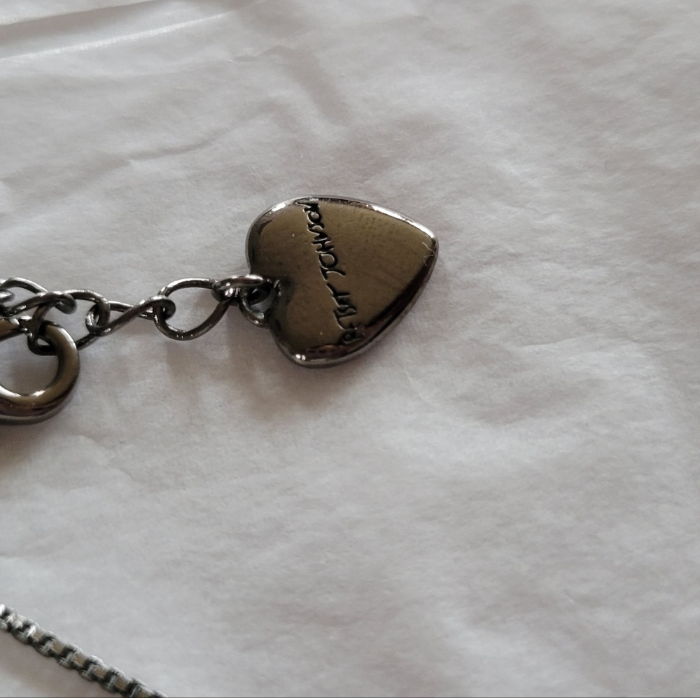 Rare Betsey Johnson Necklace - Picture 7 of 10